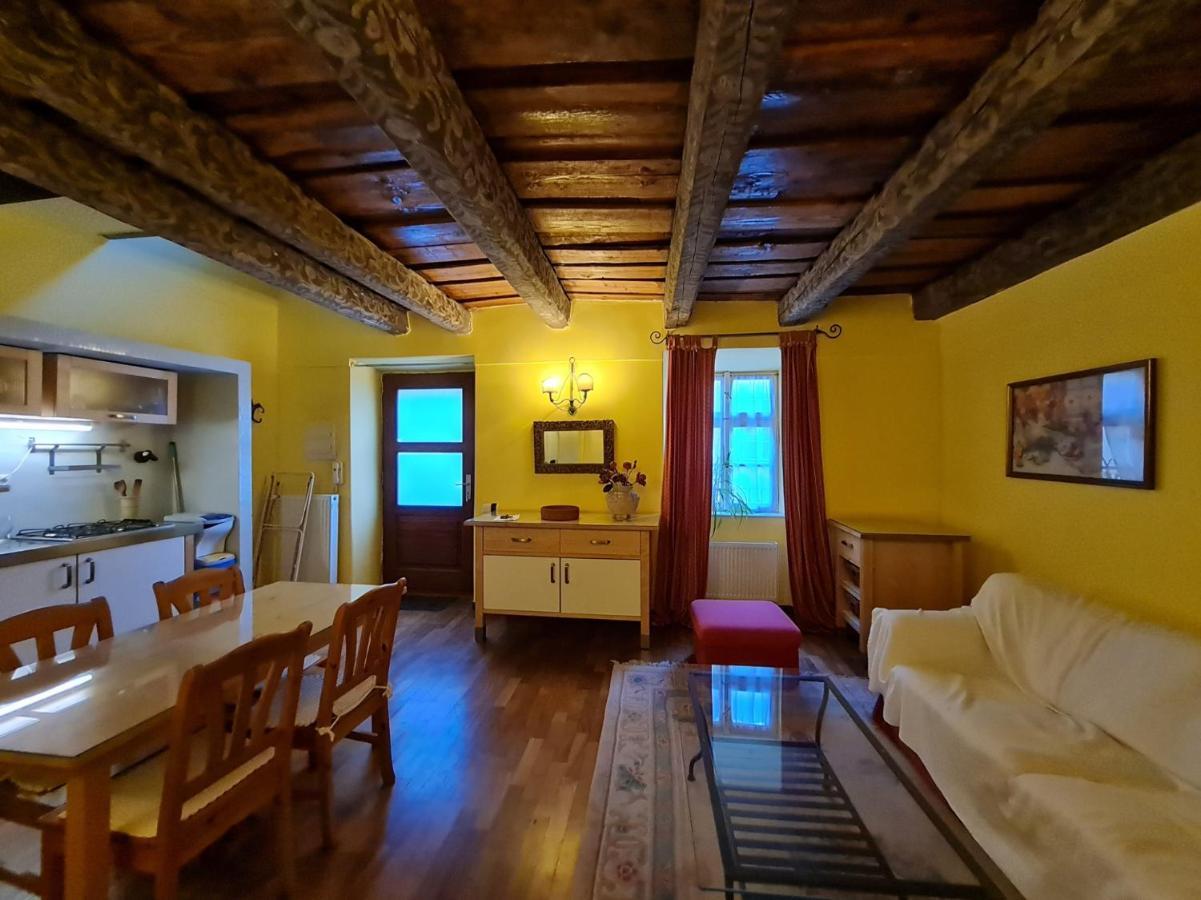 Magic Central Attic Apartment Πράγα Εξωτερικό φωτογραφία